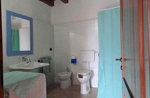Nureci Bed & Breakfast | B&B S'Omu Antiga