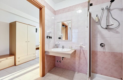 Monte Sant'Angelo Bed & Breakfast | B&B with Window - 237 - Santangelo - Pool