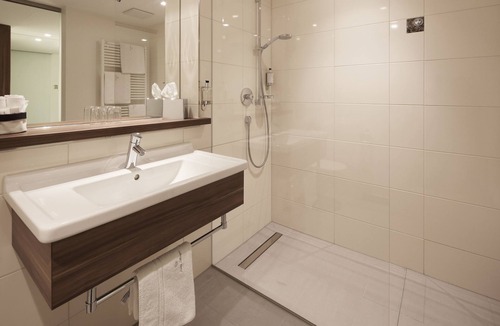 Zentrum Apartment | b) Einzelzimmer Komfort mit Dusche und WC