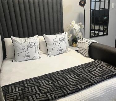 Greater Johannesburg Metropolitan Area House | B-Hive at Devland Room 3