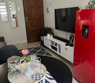 Greater Johannesburg Metropolitan Area House | B-Hive at Devland Room 3