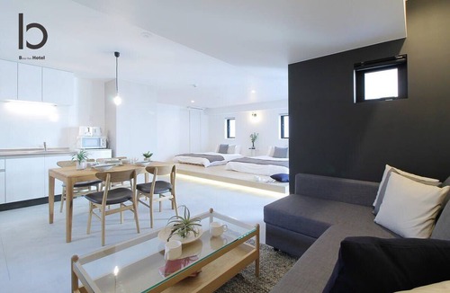 Hiroshima City Centre Apartment | b hotel 502 Central Inner-Side Comfort Studio