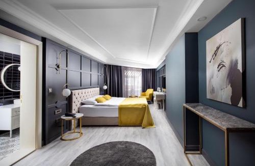 Old Town Hotel | B LOFT HOTEL