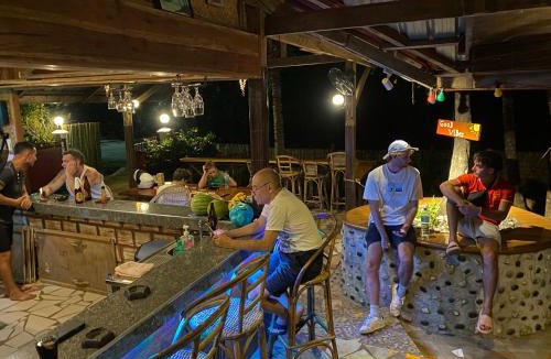Puerto Princesa Hostel | B&R Hostel Nagtabon
