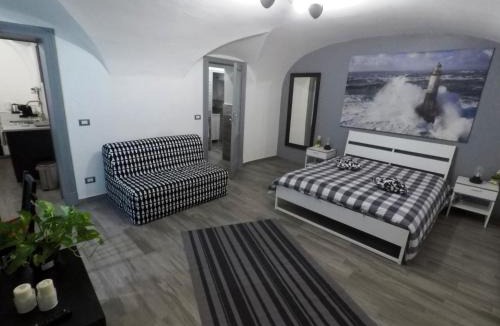 Old Town Apartment | B&W Loft