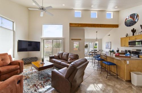 Moab South Valley House | B1- Hidden Valley Villa - Large Patio - Pool and Hot Tub