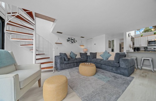 Crystal River House | B1 - Riverview Bungalow