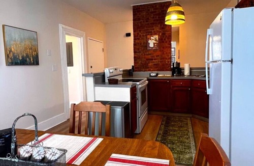 West New Haven Apartment | B2-2 Gorgeous-Shiny 4 BR-2 BATH-All Rooms with AC
