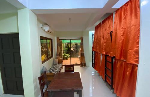 Guiuan Hotel | B2 Capsule Sleep Pods