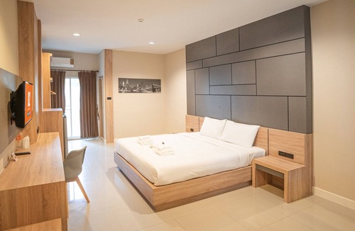 Nakhon Ratchasima Hotel | B2 Korat Night Market Boutique