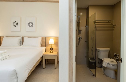 Phitsanulok Hotel | B2 Phitsanulok Boutique & Budget Hotel