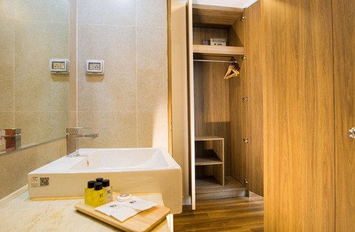 Phitsanulok Hotel | B2 Phitsanulok Premier Hotel