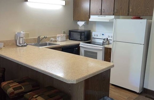 Wapato Point Apartment | B2 Waterfront Condo with Two Patios