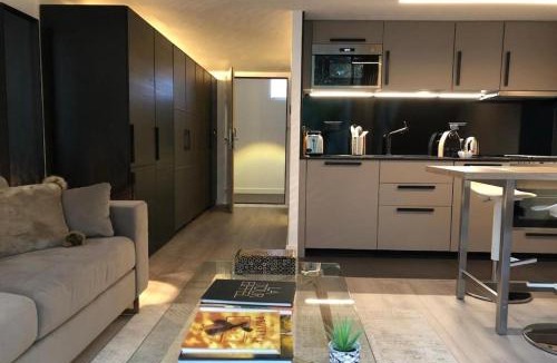 15th Arrondissement Apartment | B3 Loft Duplex 175Blo-Paris Convention