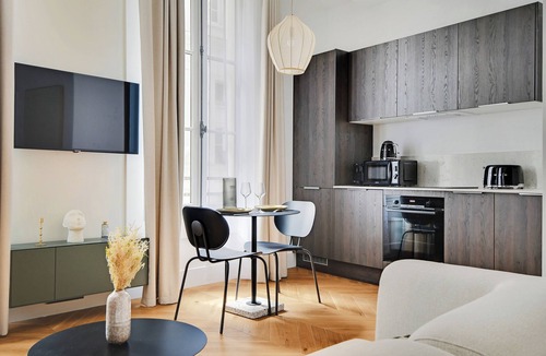 Madeleine Hotel | B48 Paris Haussmann