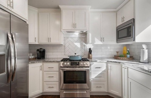 Broken Arrow House | BA's BohoChic-steps to Rose District w/Hot Tub