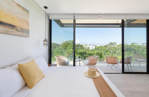 La Veleta House | BÄAK- PH7B-LUXURY Penthouse PRIVATE ROOFTOP POOL GYM