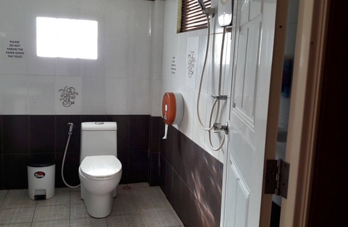 Ayutthaya House | Baan Are Gong Riverside Homestay