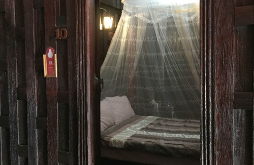 Ayutthaya House | Baan Are Gong Riverside Homestay