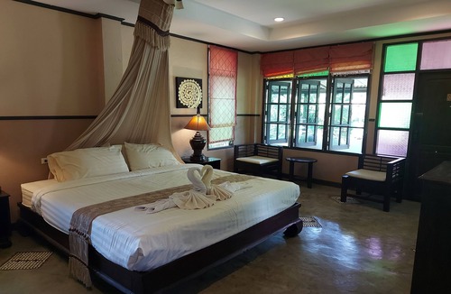 Choeng Doi Hotel | Baan Chai Thung