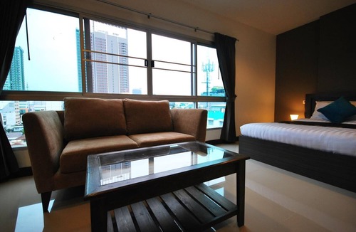 Chatuchak Hotel | Baan Mi-Na