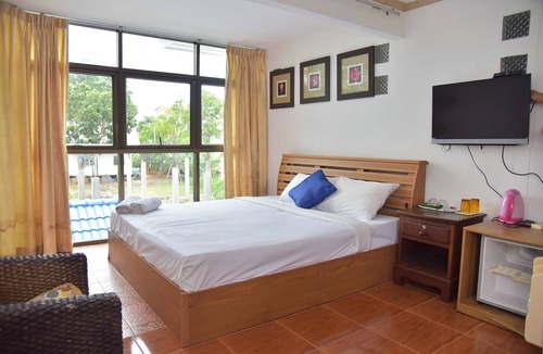 Pak Nam Pran Hotel | Baan P'Mike Resort Pranburi