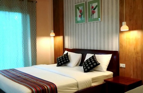 Suan Phueng Hotel | Baan Phuchalianglom