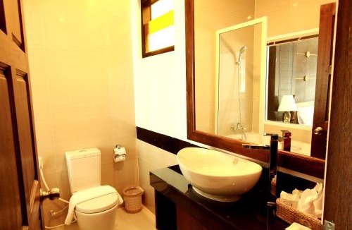 Wua Lai Hotel | Baan Ratchiangsaen
