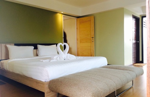 Wua Lai Hotel | Baan Sang Singh