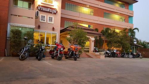 Phitsanulok Hotel | Baan Sanpoom