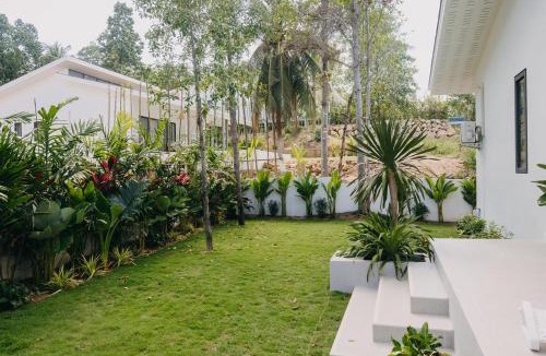 Srithanu Villa | Baan Sook Villa Bright Private Pool