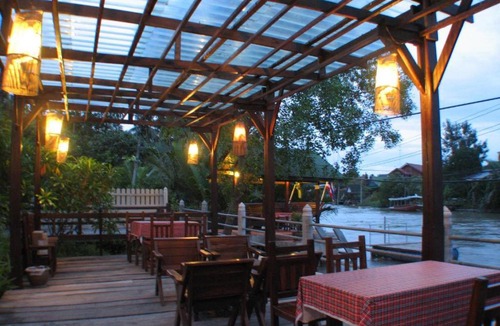 Suan Luang Resort | Baan Suan Amphawa