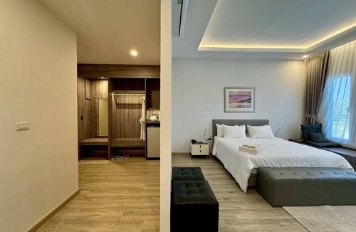 Warin Chamrap Hotel | Baan Suan Khunta Golf Resort