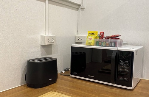 Nakhon Pathom House | Baan Tonson - Cozy 2BR Townhouse Full Kitchen Walk to Palace & Cafés