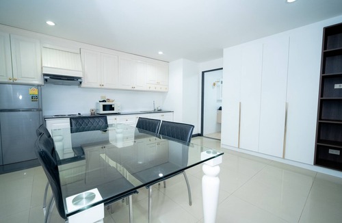 Rawai House | Baan Waru Seaview