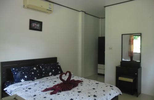 Bai Lan Hotel | Baansanook Resort & Swimming Pool