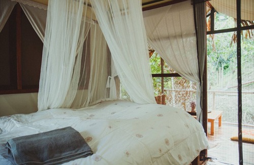 Mae Taeng Hotel | Baansuan Chomchun