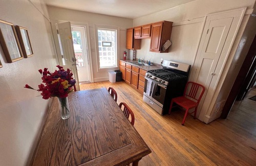 Milwaukee Apartment | Babich Building - 3 Bedroom - Upper Apt #4