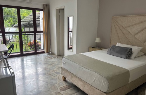Ciudad Jardin Bed & Breakfast | Babilla Suites
