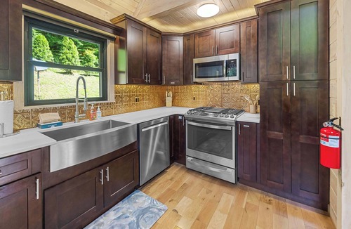 Mineral Bluff Cabin | Babling Brook -Outdoor Living at its Best