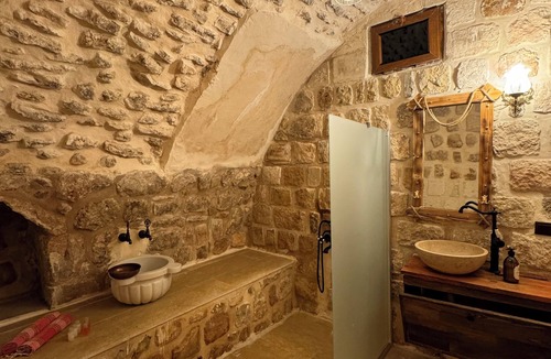 Artuklu Cabin | Babussor konağı