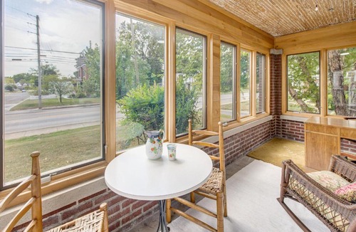 Lebanon House | 'Baby Grand on Main' Lebanon Home w/Game Room!