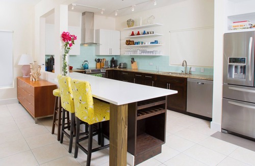 North Side House | Babylon Reef: Recently Renovated Villa with Backyard Snorkeling and a Crystal Blue Pool