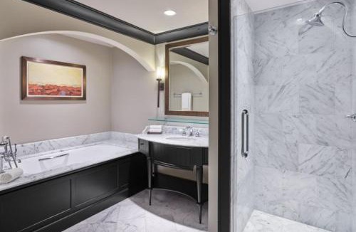Avon Apartment | Bachelor Gulch Ritz-Carlton 2 Bedroom Mountain Residence With Ski In, Ski Out Access, Hot Tub, And Full Service Spa