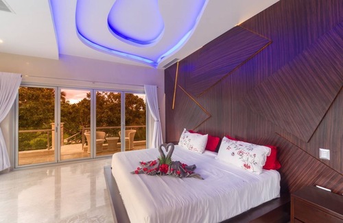 Bavaro Villa | Bachelor Mansion Punta Cana - 24 GUEST - Luxury 9BR Villa Coral GATED Community