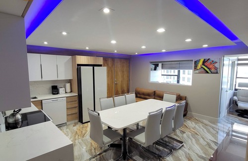 Mid Beach Apartment | Bachelorette Dream Pad for Large Groups & Amazing Views