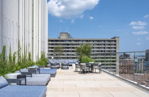 East Cambridge Apartment | Back-Bay Penthouse Public Garden Down Town Rooftop and Parking