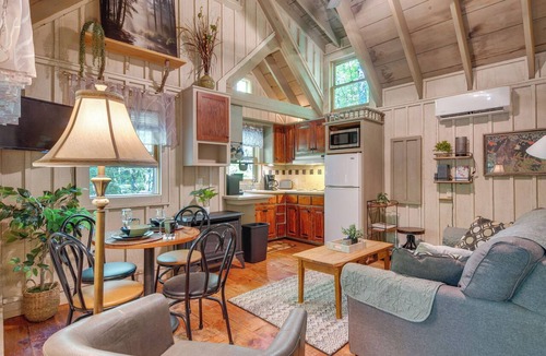 Cleveland Apartment | Back on Market! Creekside Studio Near Table Rock