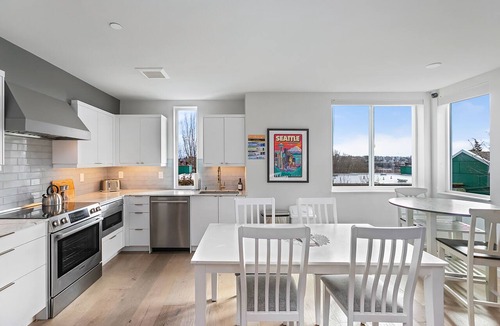 East Queen Anne House | Back To The Future Sweet Suites