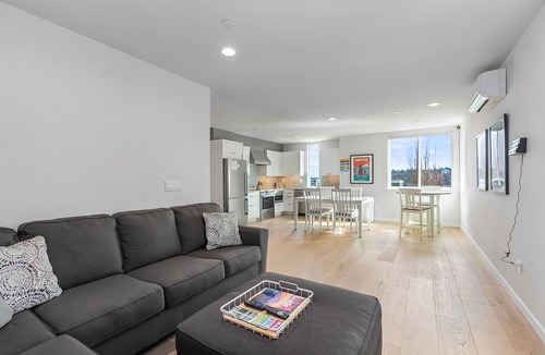 East Queen Anne House | Back To The Future Sweet Suites
